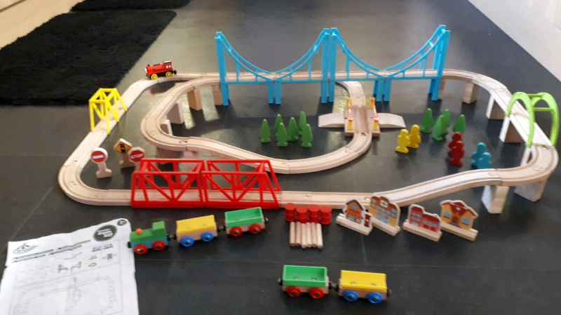 carousel wooden train set 100 pieces